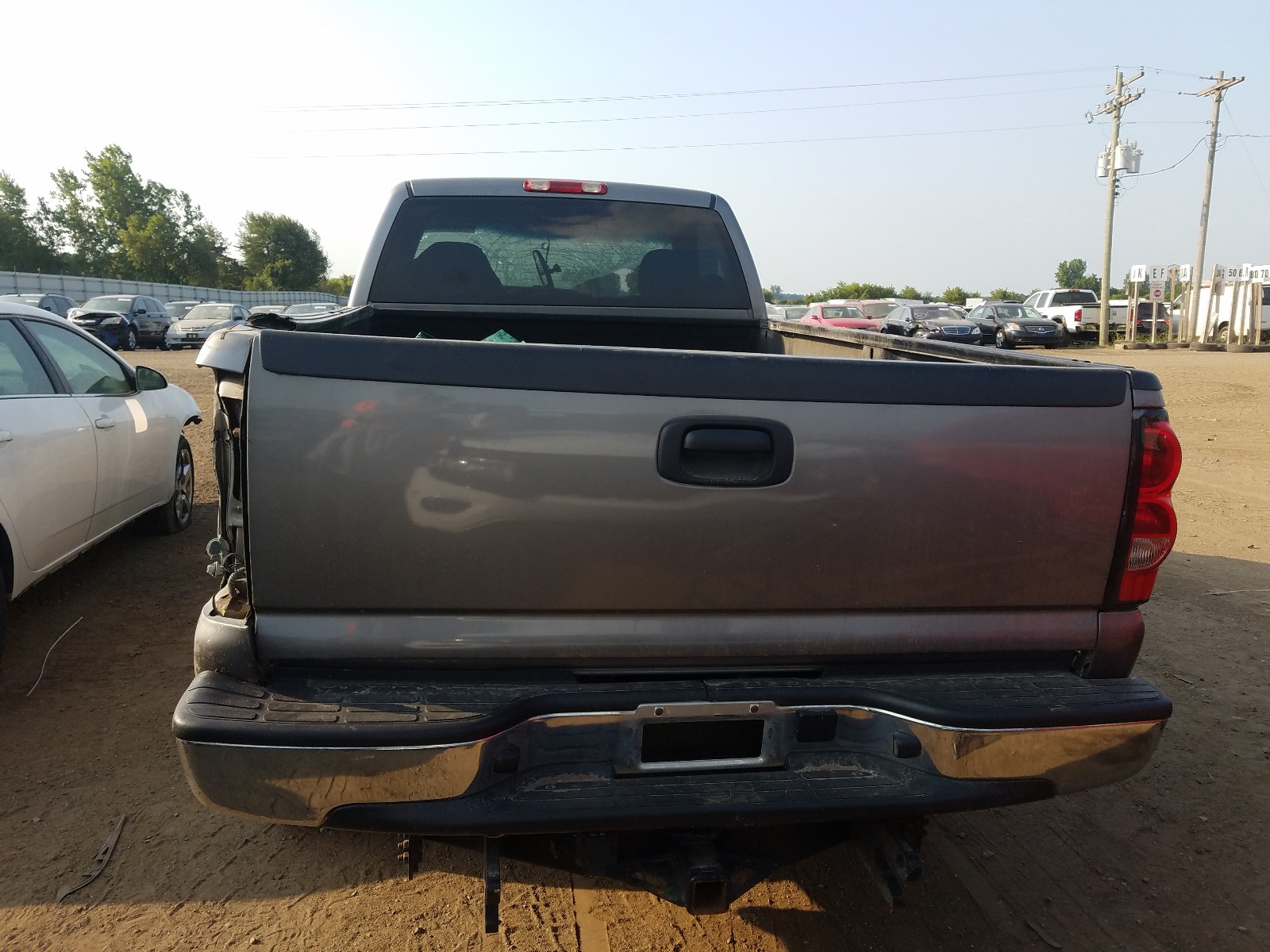 Photo 5 VIN: 1GCHK24D06E170991 - CHEVROLET SILVERADO 