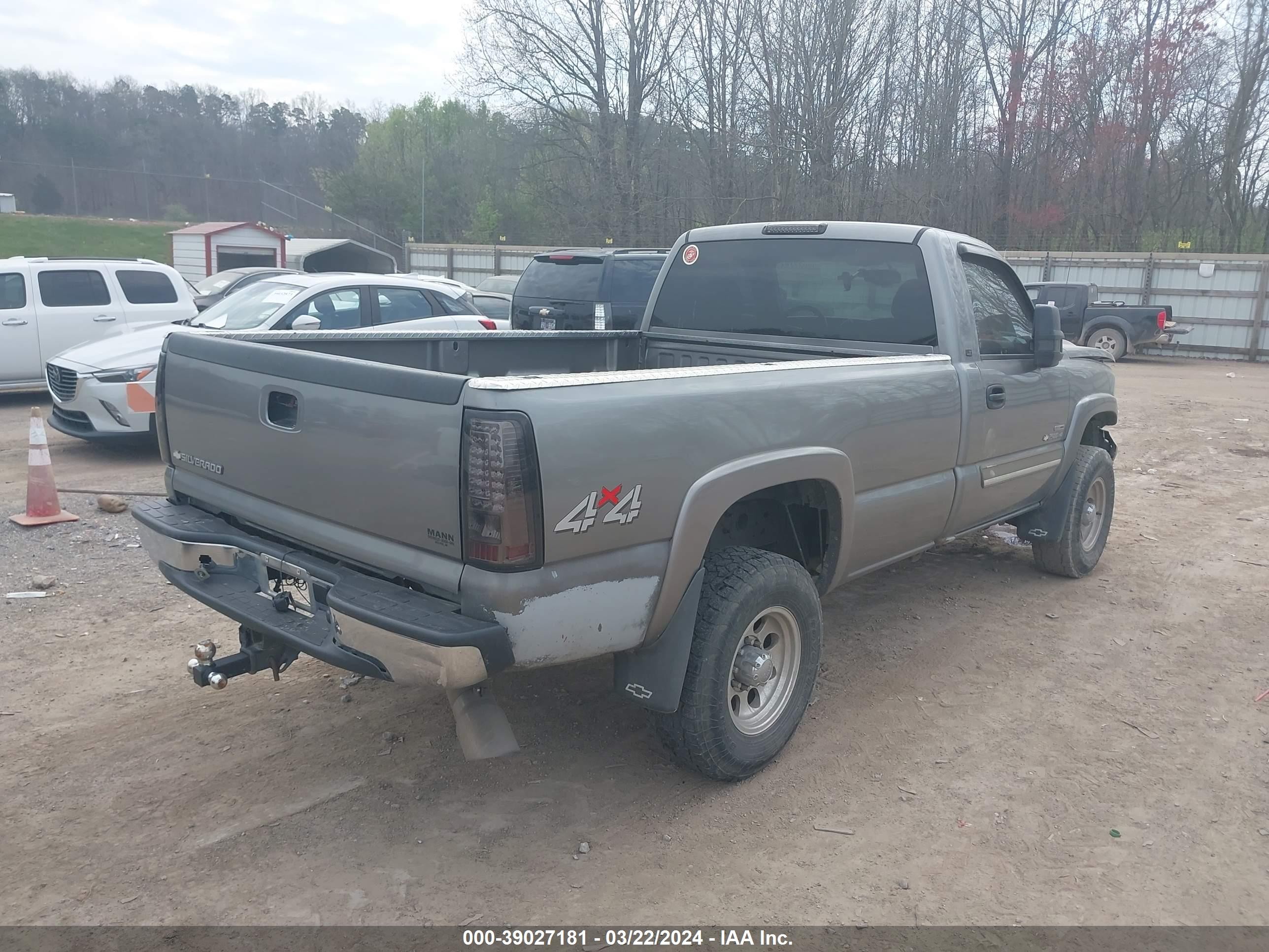 Photo 3 VIN: 1GCHK24D56E265126 - CHEVROLET SILVERADO 