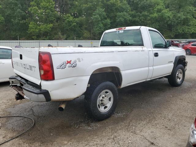 Photo 2 VIN: 1GCHK24U03E341587 - CHEVROLET SILVERADO 