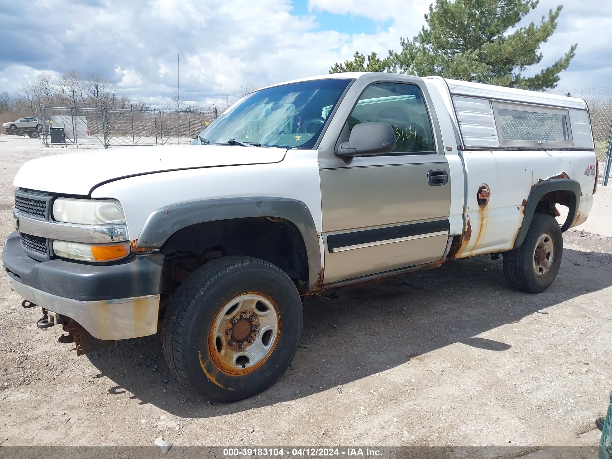 Photo 1 VIN: 1GCHK24U31Z303941 - CHEVROLET SILVERADO 