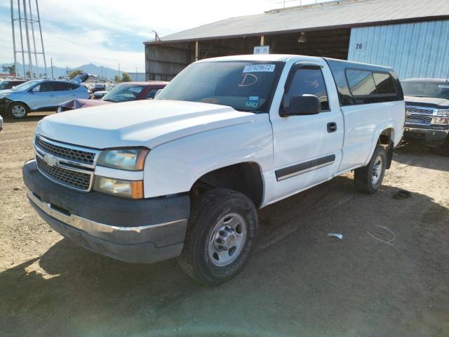 Photo 1 VIN: 1GCHK24U35E198993 - CHEVROLET SILVERADO 