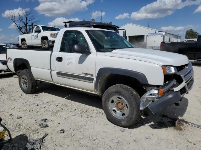 Photo 3 VIN: 1GCHK24U35E303760 - CHEVROLET SILVERADO 