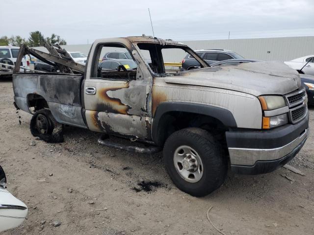 Photo 3 VIN: 1GCHK24U65E333643 - CHEVROLET SILVERADO 