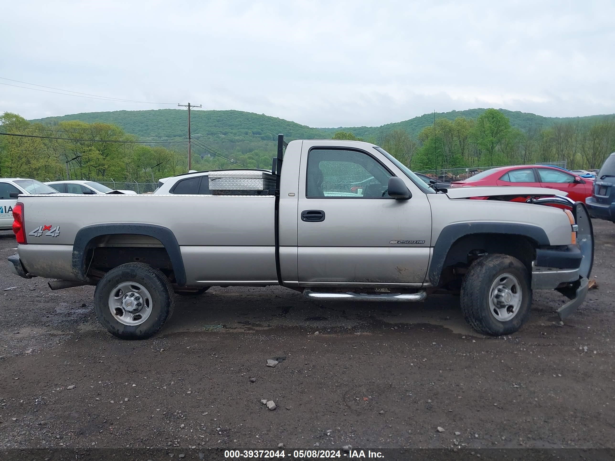 Photo 12 VIN: 1GCHK24UX3E214359 - CHEVROLET SILVERADO 