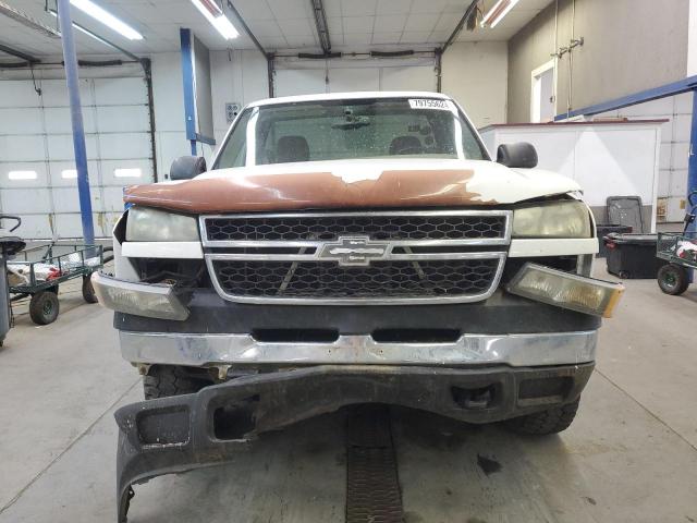 Photo 4 VIN: 1GCHK24UX7E186570 - CHEVROLET SILVERADO 