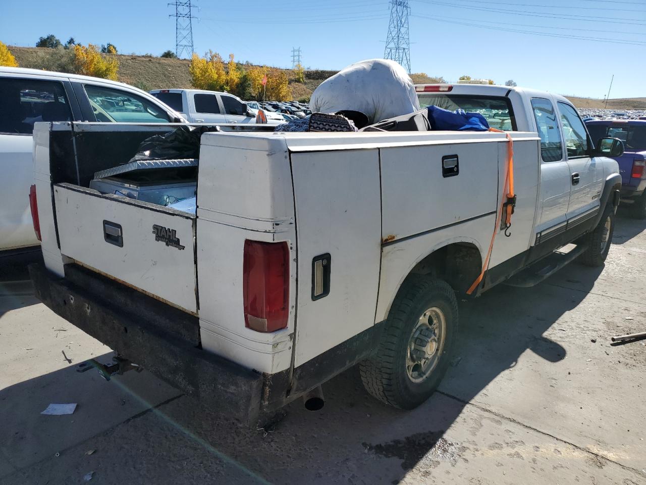 Photo 3 VIN: 1GCHK29132E200462 - CHEVROLET SILVERADO 