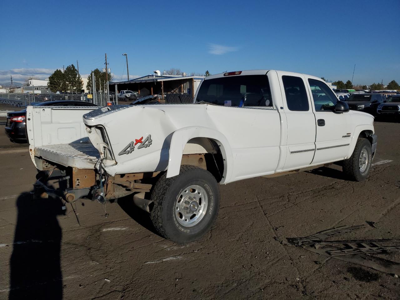 Photo 2 VIN: 1GCHK29164E118535 - CHEVROLET SILVERADO 