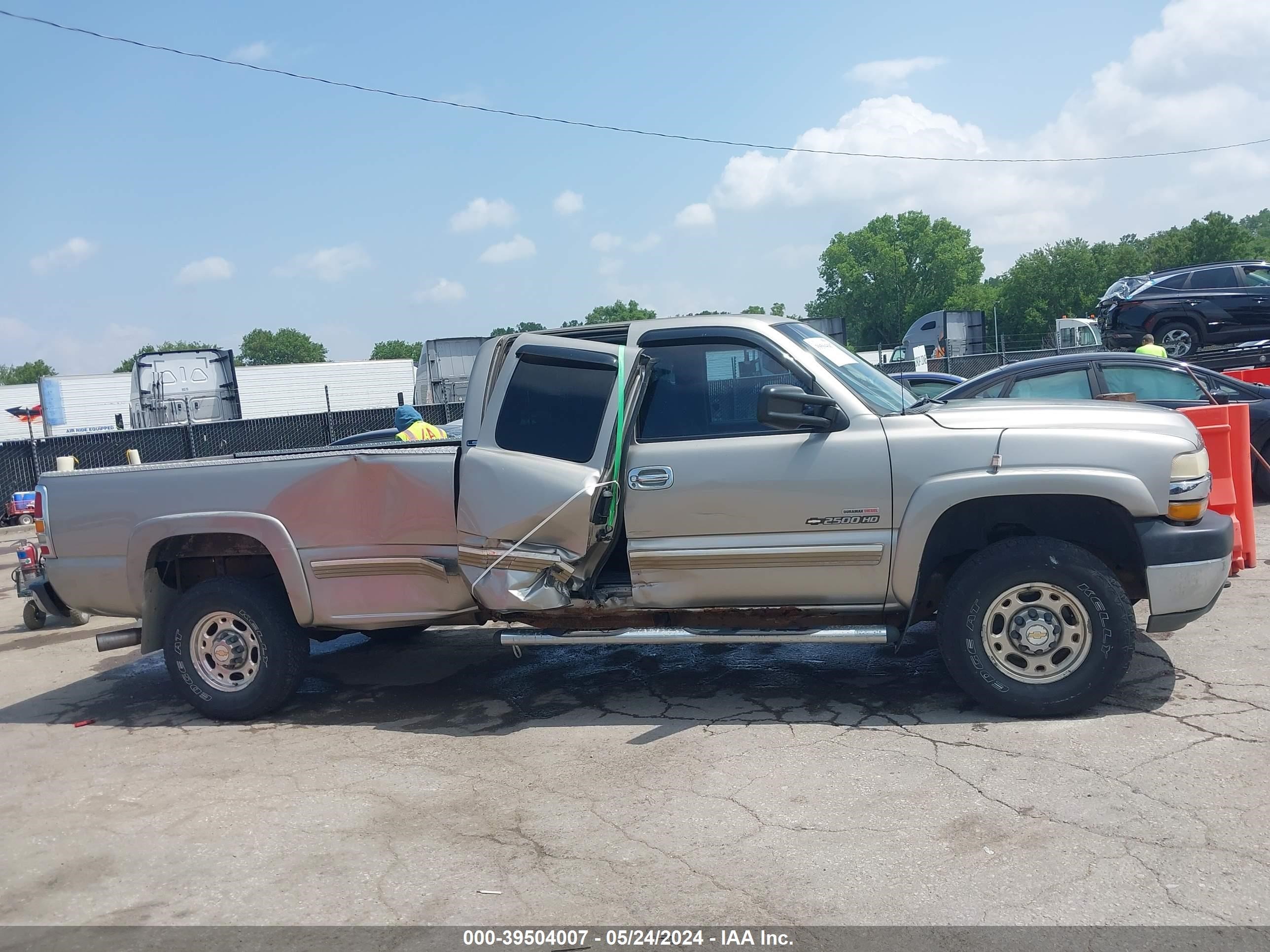 Photo 5 VIN: 1GCHK29171E290651 - CHEVROLET SILVERADO 