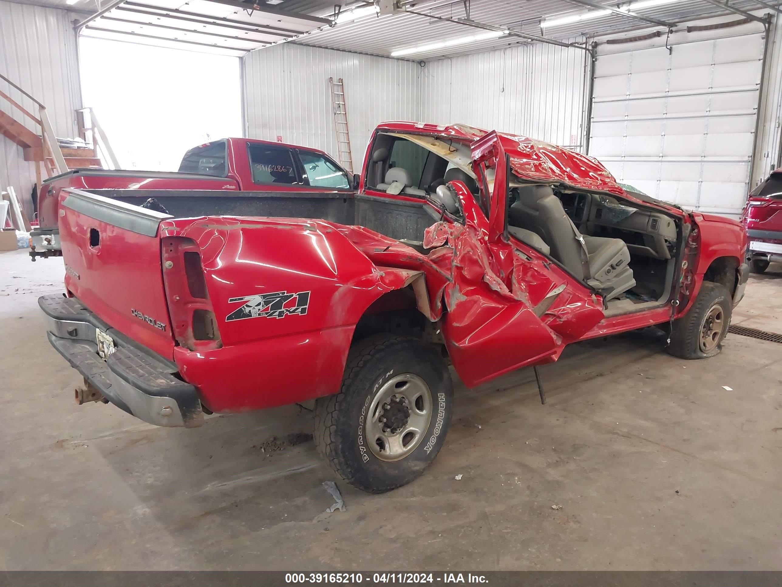 Photo 3 VIN: 1GCHK29173E372950 - CHEVROLET SILVERADO 