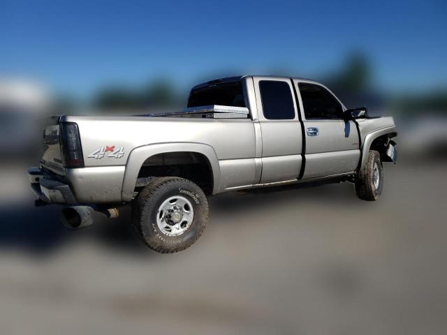 Photo 2 VIN: 1GCHK29183E177925 - CHEVROLET SILVERADO 