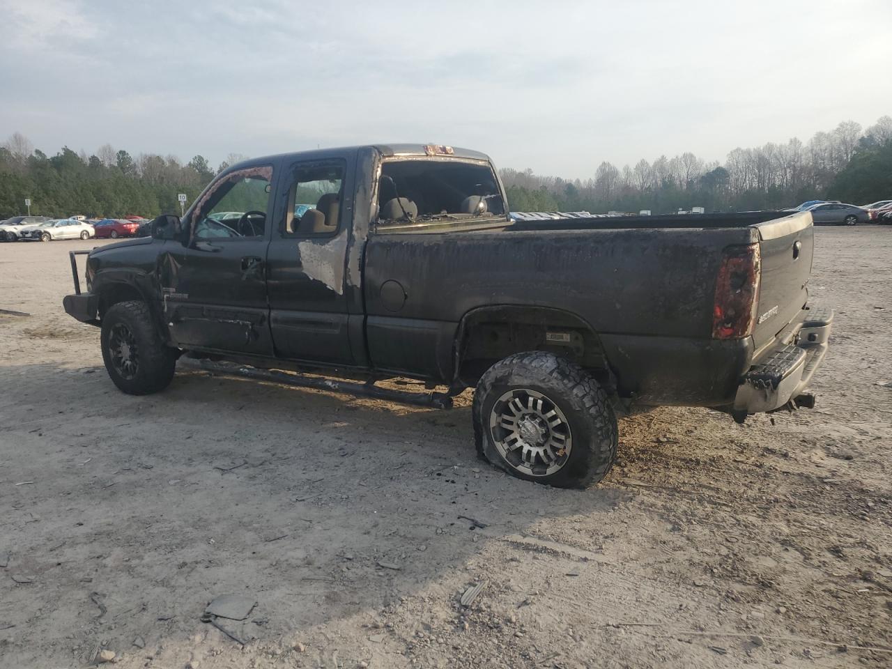 Photo 1 VIN: 1GCHK29224E323942 - CHEVROLET SILVERADO 