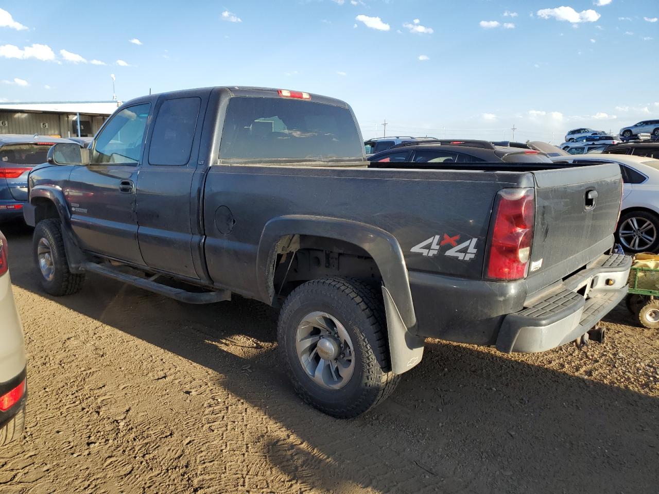 Photo 1 VIN: 1GCHK29284E317935 - CHEVROLET SILVERADO 