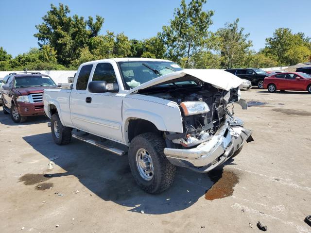 Photo 3 VIN: 1GCHK29295E105353 - CHEVROLET SILVERADO 