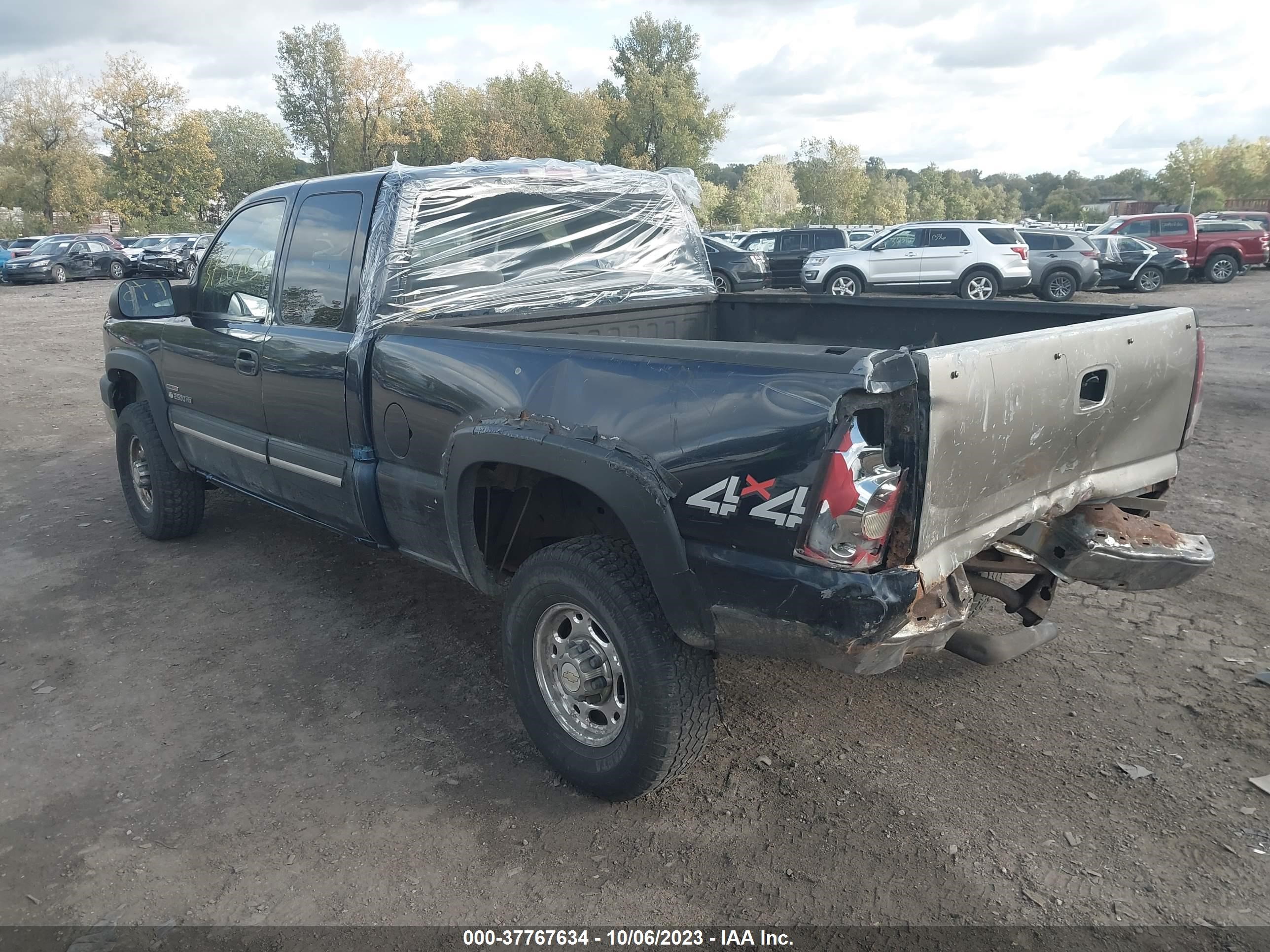 Photo 2 VIN: 1GCHK292X5E328274 - CHEVROLET SILVERADO 