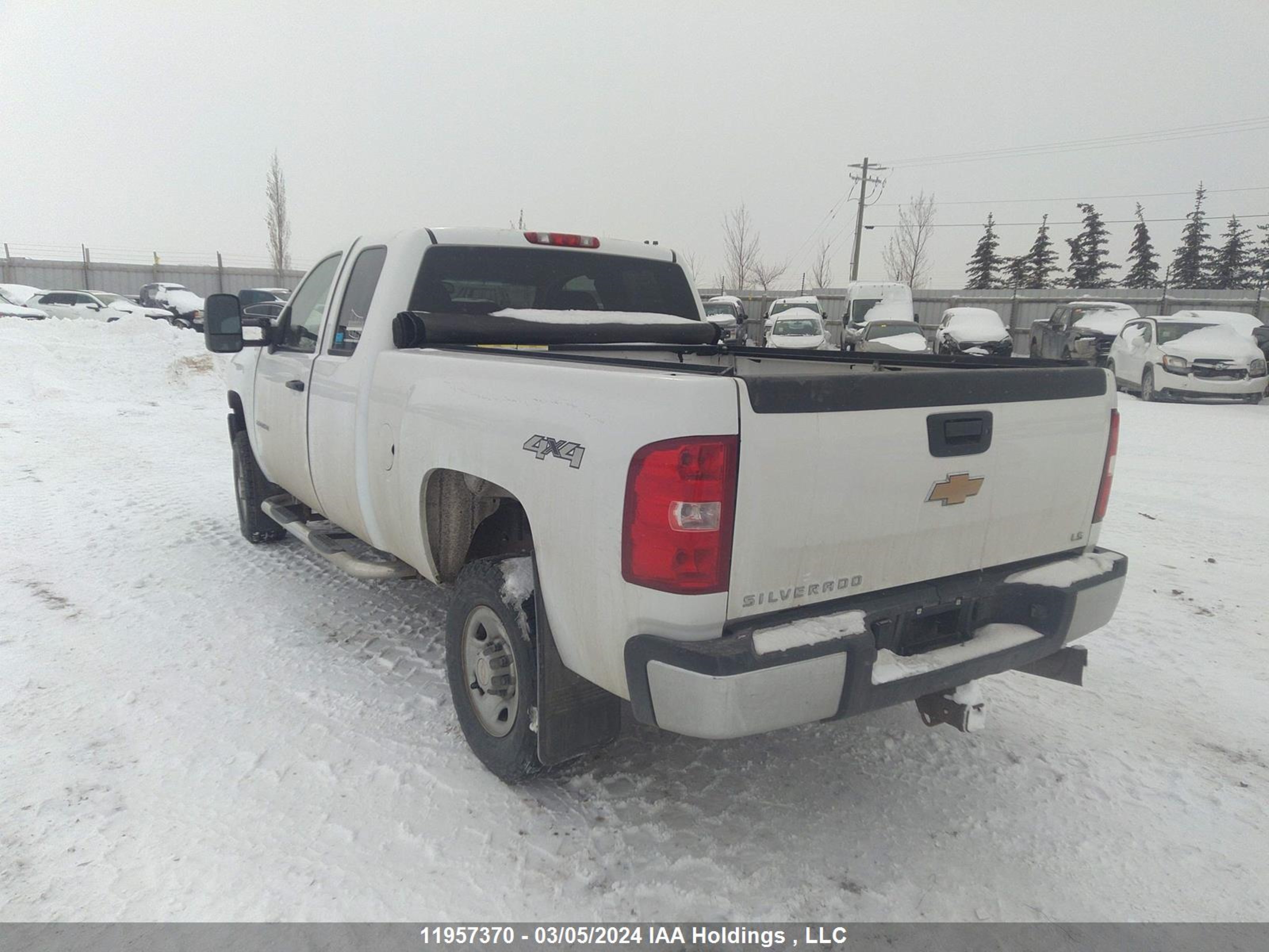 Photo 2 VIN: 1GCHK29647E581399 - CHEVROLET SILVERADO 