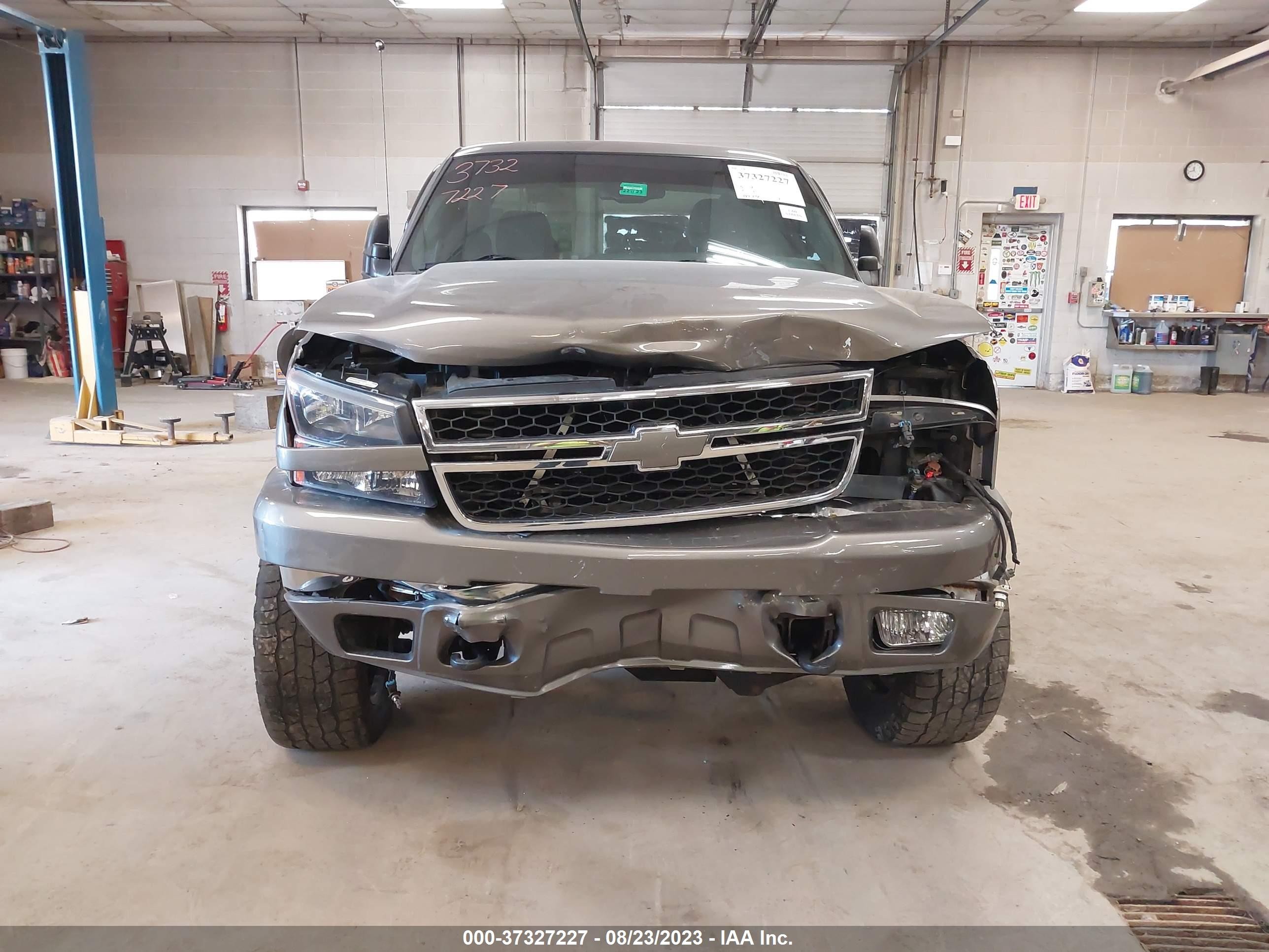 Photo 12 VIN: 1GCHK29D27E162515 - CHEVROLET SILVERADO 