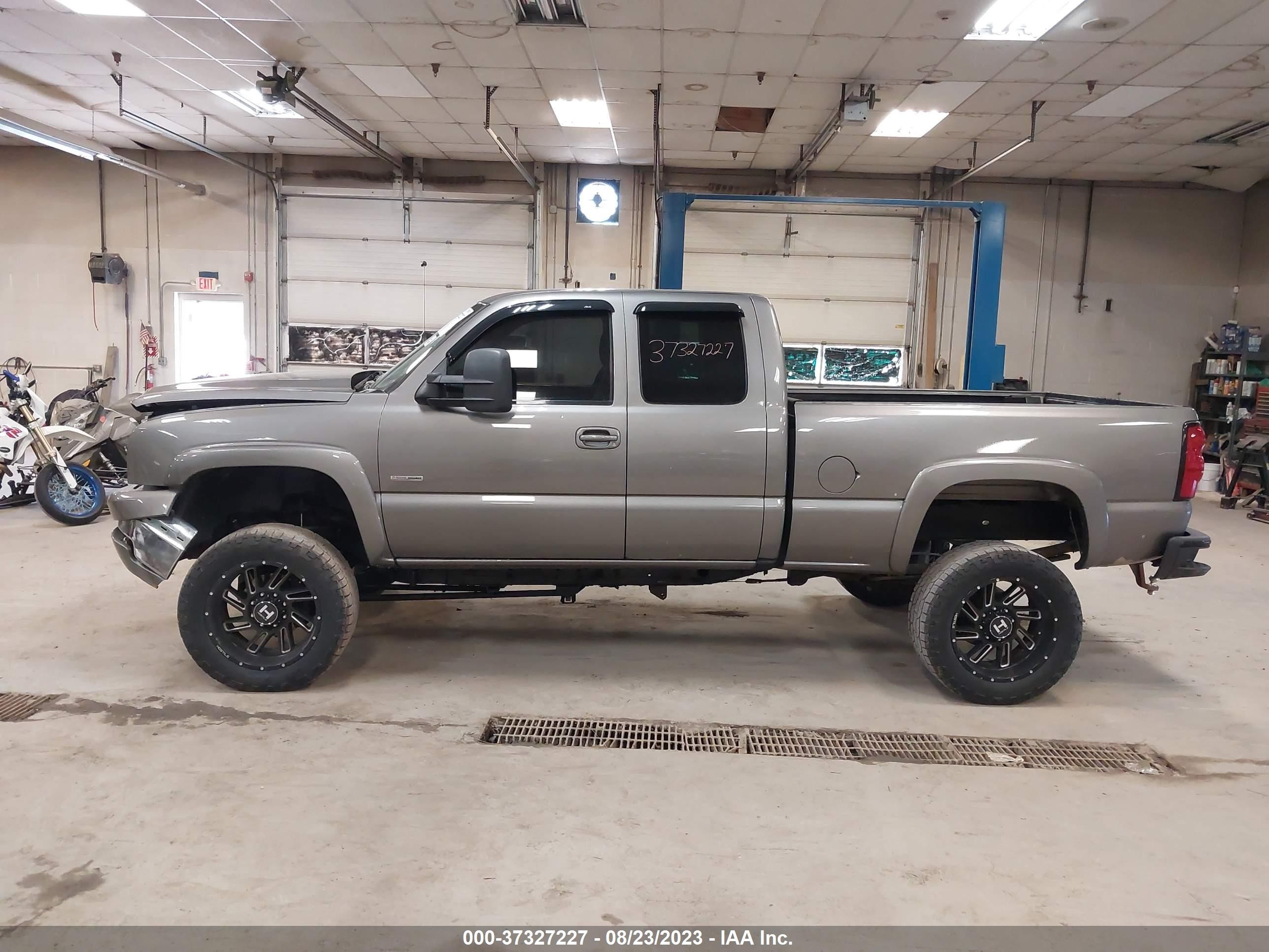 Photo 14 VIN: 1GCHK29D27E162515 - CHEVROLET SILVERADO 