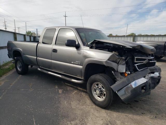 Photo 3 VIN: 1GCHK29D36E248947 - CHEVROLET SILVERADO 