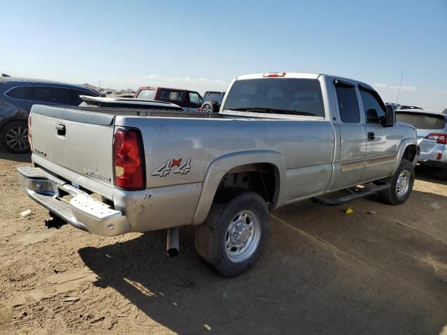 Photo 2 VIN: 1GCHK29G24E143369 - CHEVROLET SILVERADO 