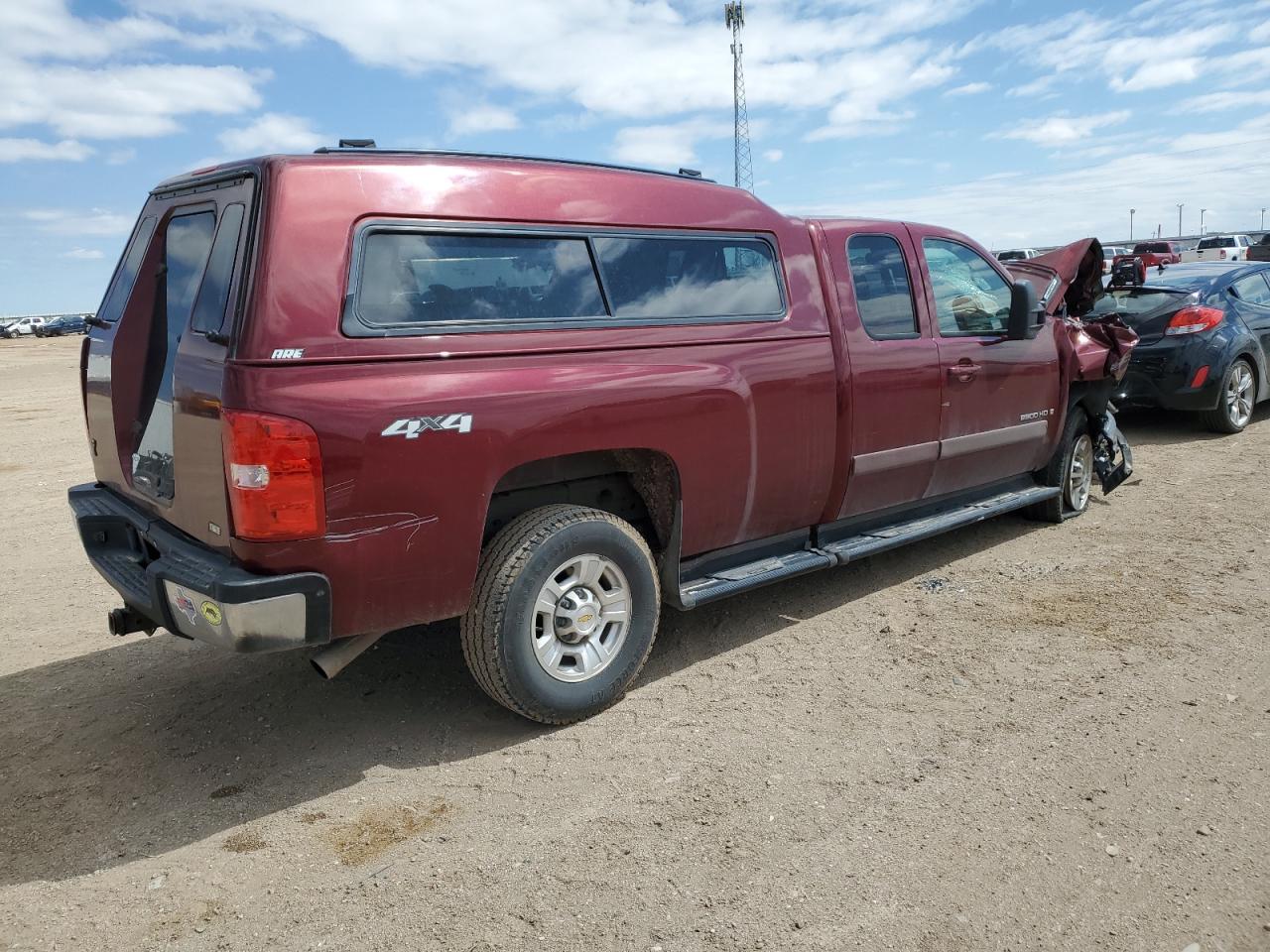 Photo 2 VIN: 1GCHK29K08E180432 - CHEVROLET SILVERADO 