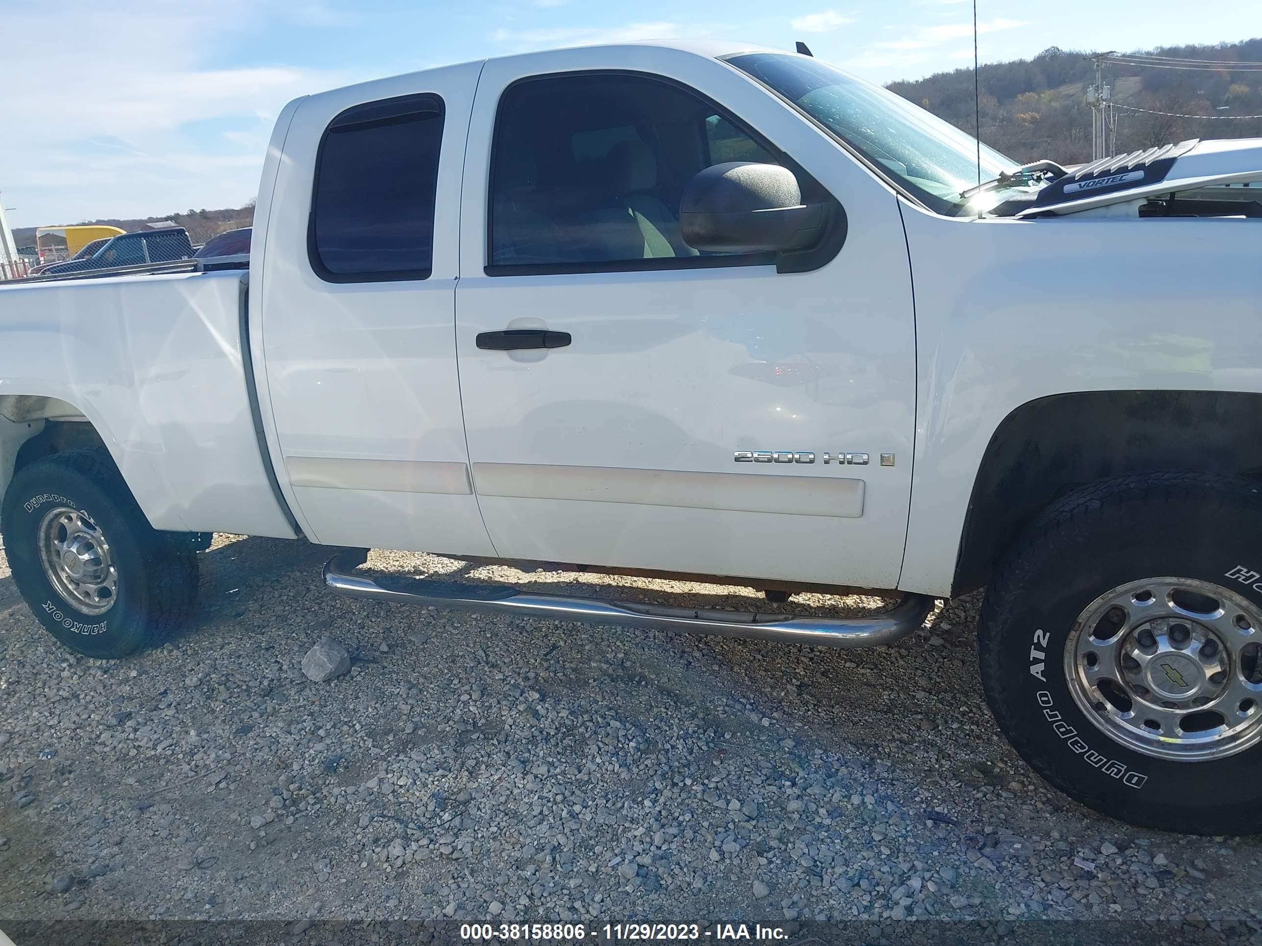 Photo 13 VIN: 1GCHK29K17E506141 - CHEVROLET SILVERADO 