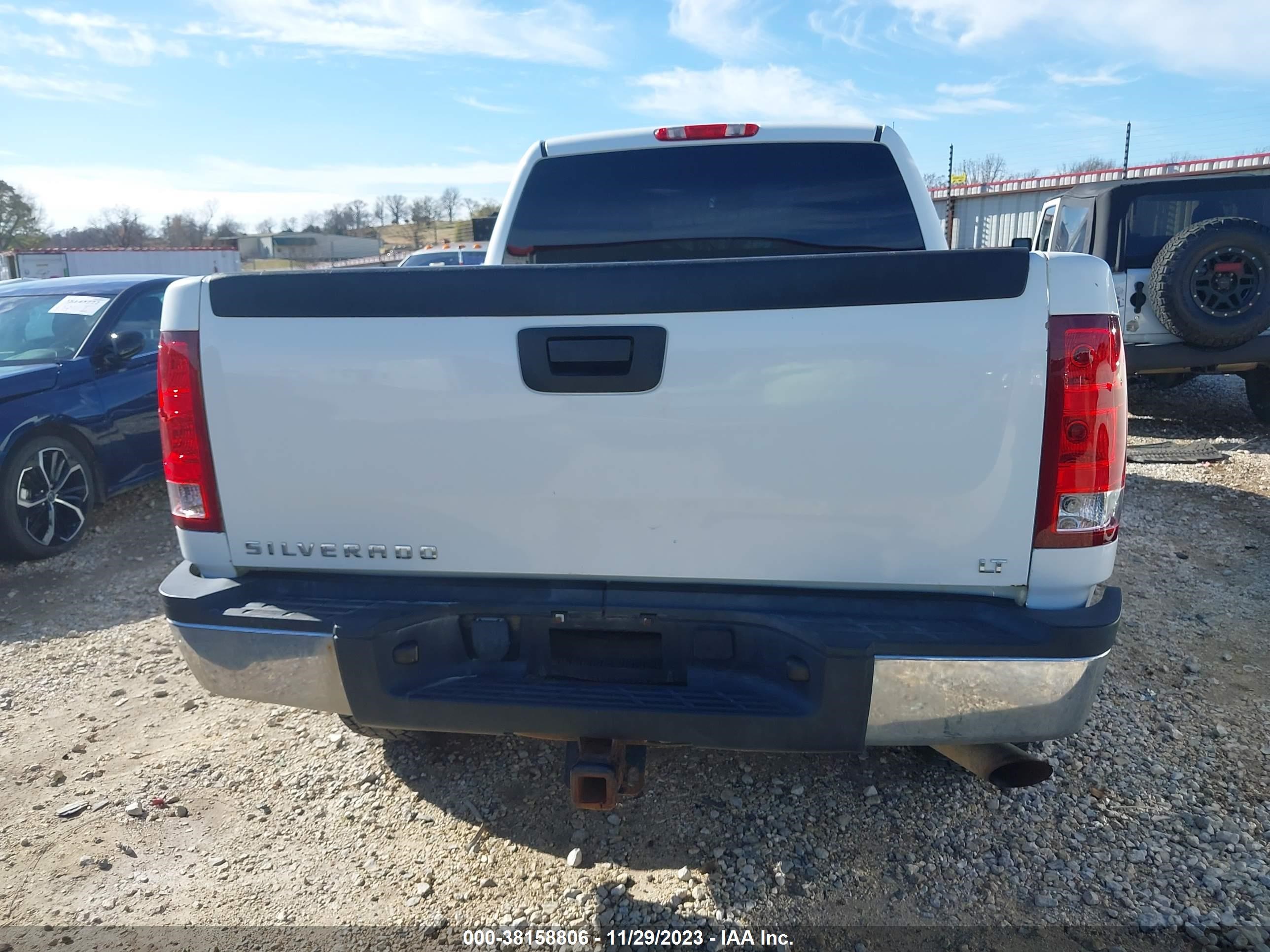 Photo 16 VIN: 1GCHK29K17E506141 - CHEVROLET SILVERADO 