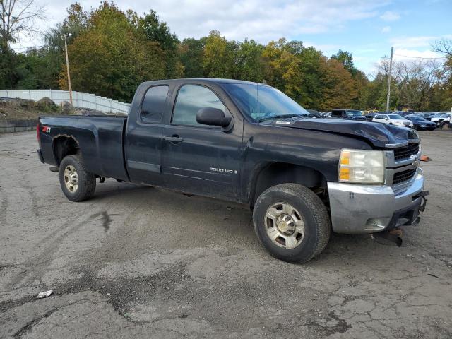 Photo 3 VIN: 1GCHK29K18E217018 - CHEVROLET SILVERADO 