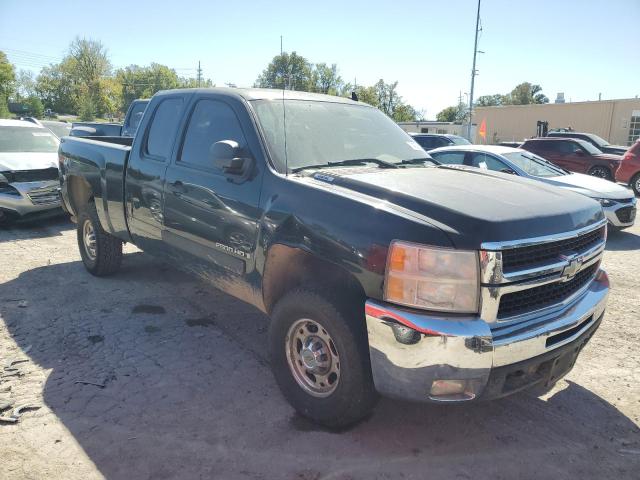 Photo 3 VIN: 1GCHK29K28E175345 - CHEVROLET SILVERADO 