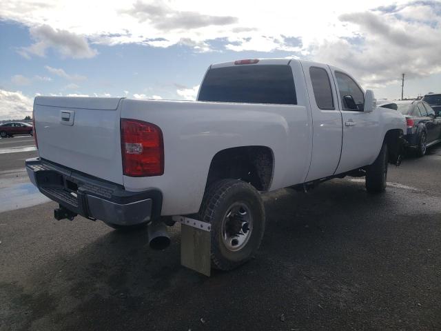 Photo 2 VIN: 1GCHK29K48E182412 - CHEVROLET SILVERADO 