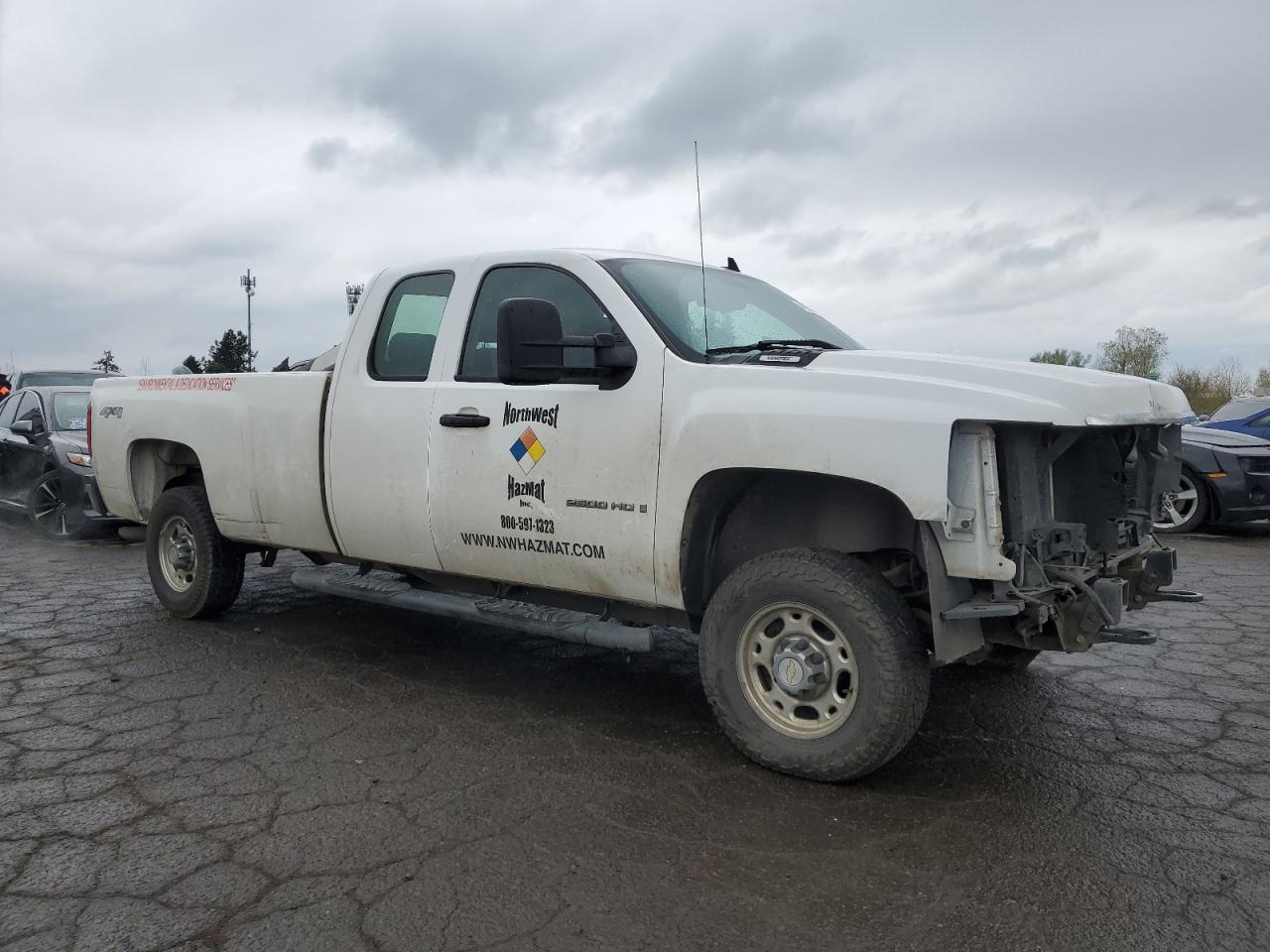 Photo 3 VIN: 1GCHK29K88E165287 - CHEVROLET SILVERADO 