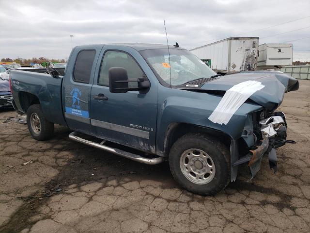 Photo 3 VIN: 1GCHK29KX7E585762 - CHEVROLET SILVERADO 