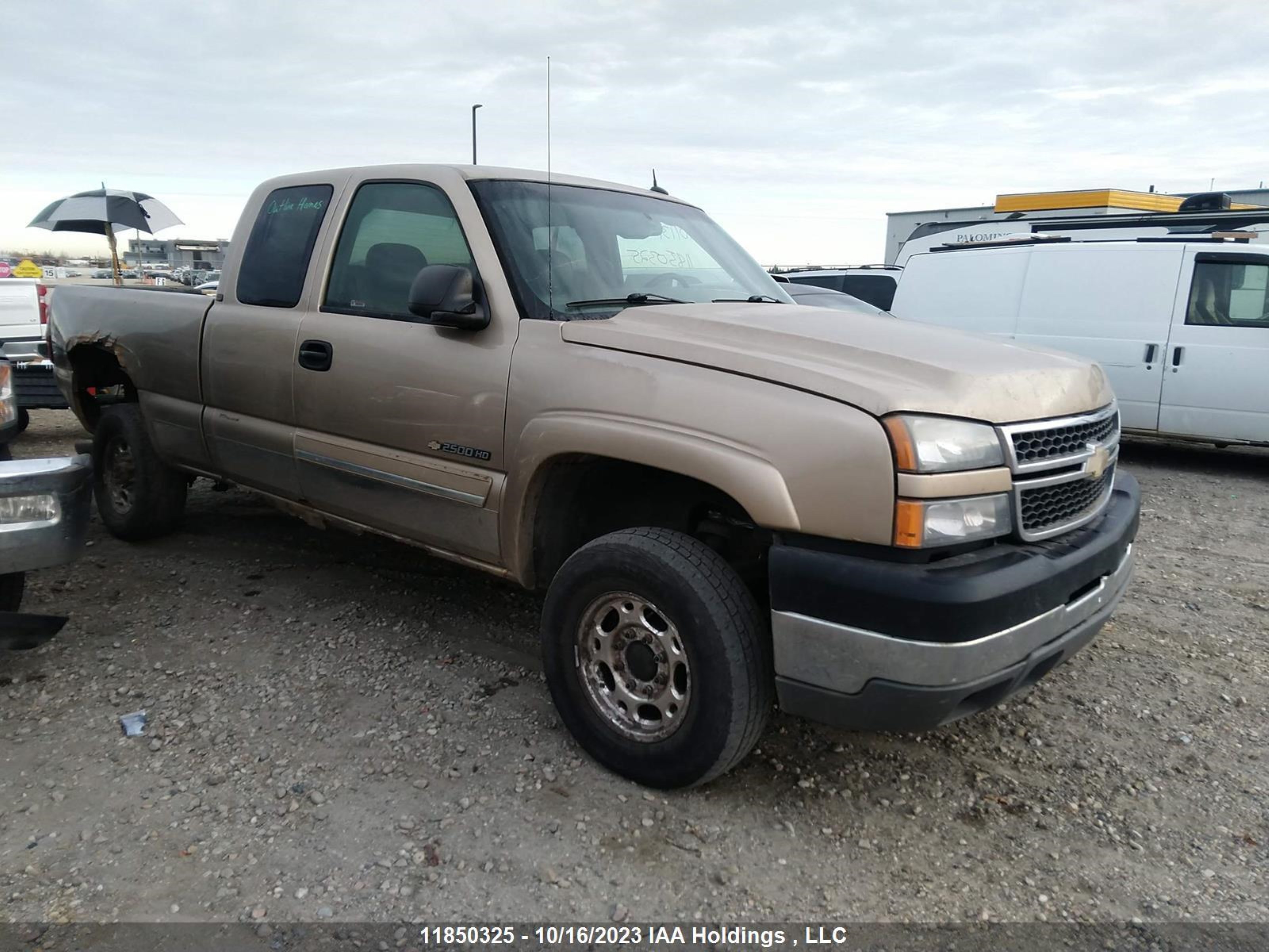 Photo 0 VIN: 1GCHK29U05E161327 - CHEVROLET SILVERADO 