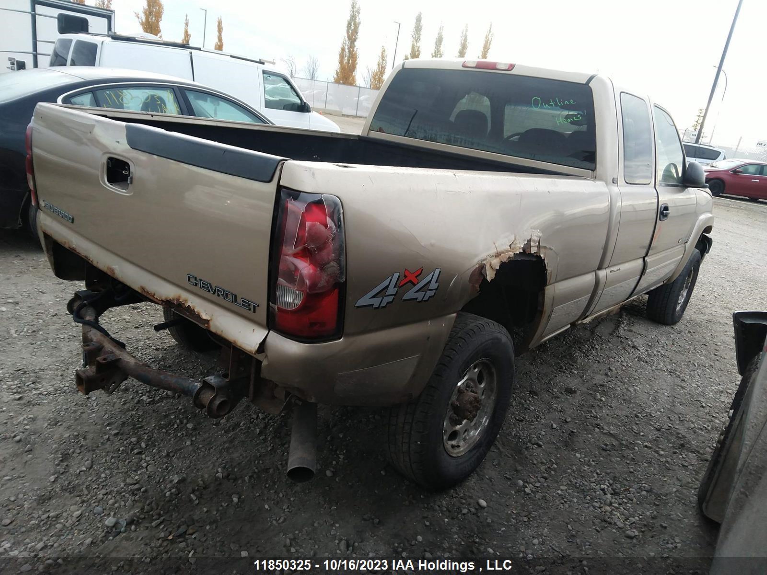 Photo 3 VIN: 1GCHK29U05E161327 - CHEVROLET SILVERADO 