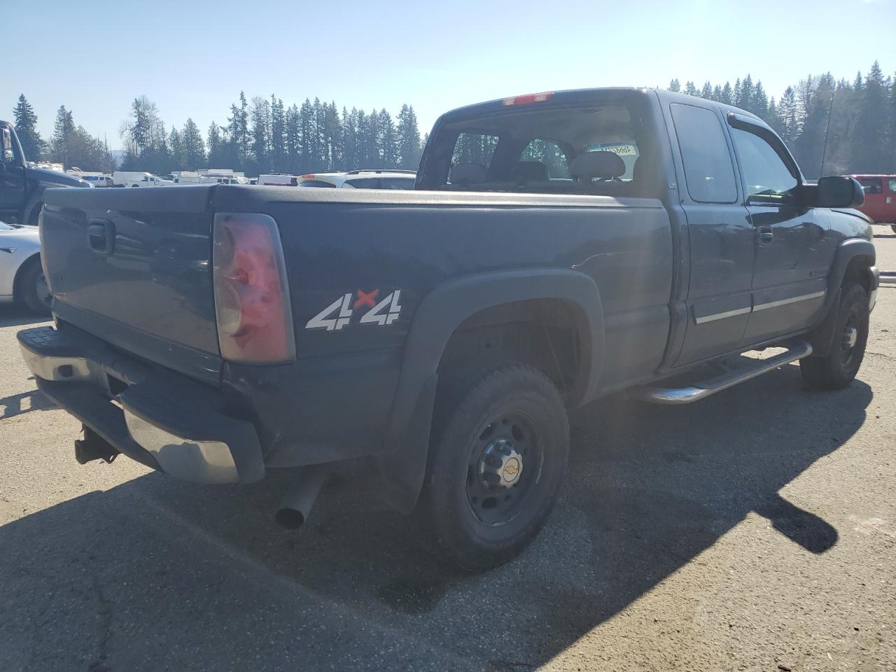 Photo 2 VIN: 1GCHK29U05E261086 - CHEVROLET SILVERADO 