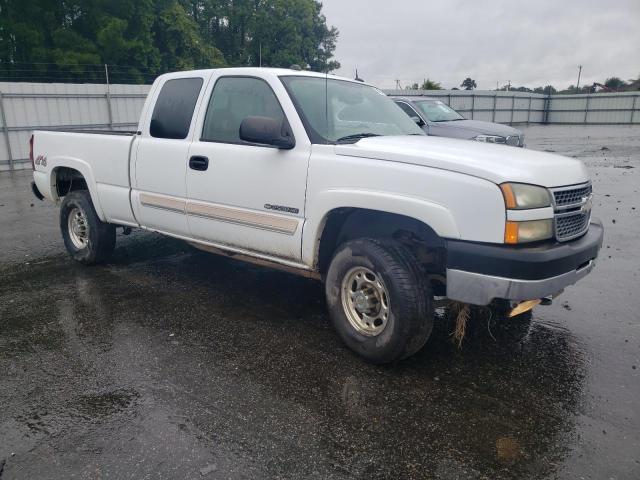 Photo 3 VIN: 1GCHK29U25E144366 - CHEVROLET SILVERADO 