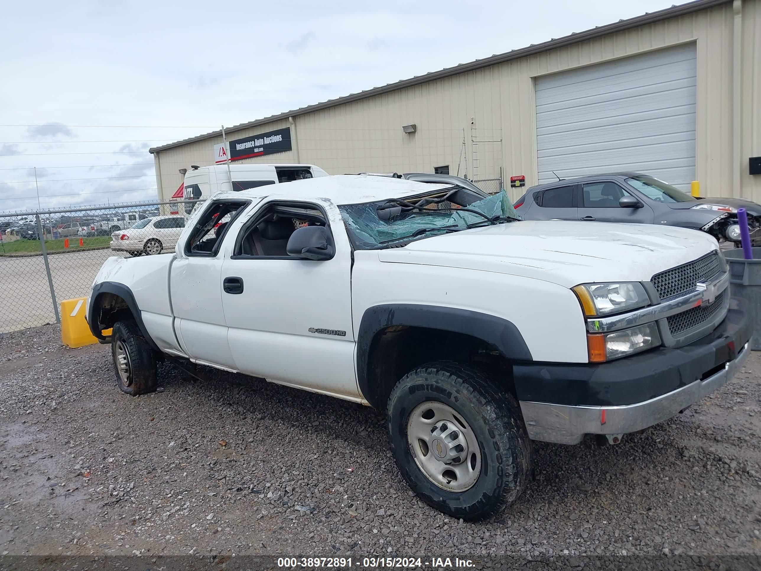 Photo 5 VIN: 1GCHK29U33E328387 - CHEVROLET SILVERADO 