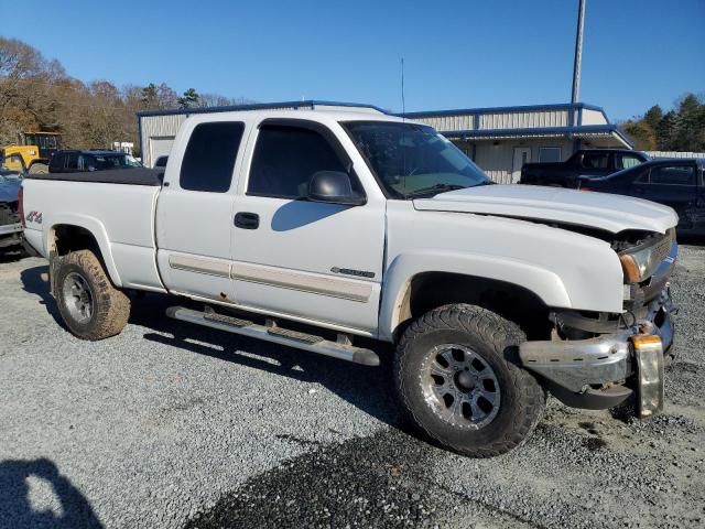 Photo 3 VIN: 1GCHK29U34E334725 - CHEVROLET SILVERADO 