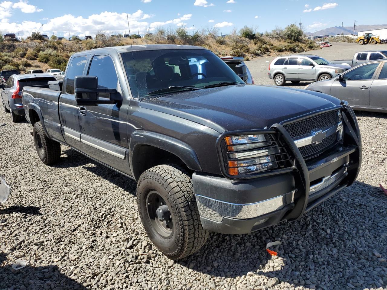 Photo 3 VIN: 1GCHK29U44E349959 - CHEVROLET SILVERADO 