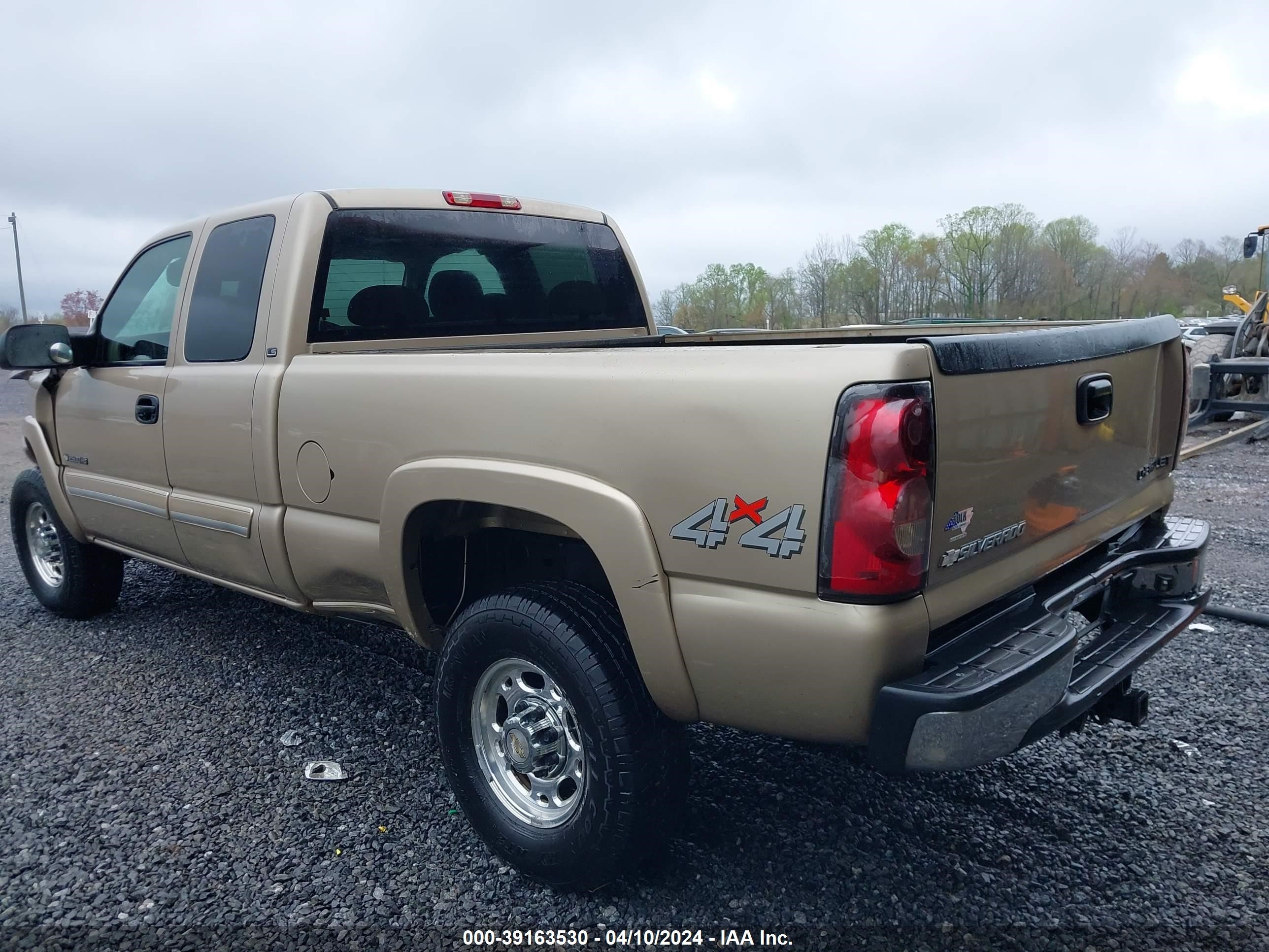 Photo 2 VIN: 1GCHK29U64E172184 - CHEVROLET SILVERADO 