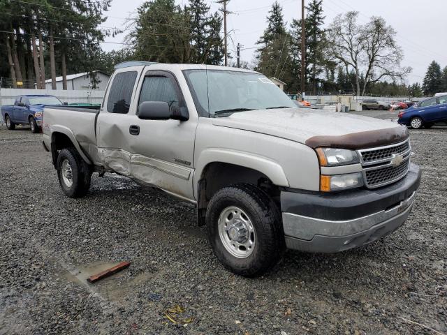 Photo 3 VIN: 1GCHK29U65E255390 - CHEVROLET SILVERADO 