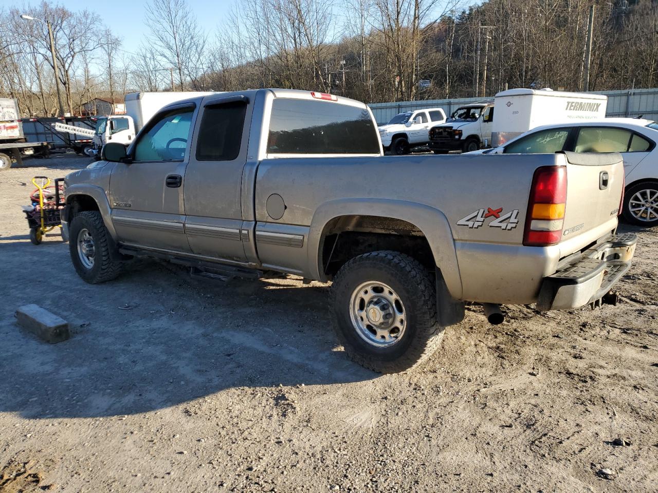 Photo 1 VIN: 1GCHK29U92E283406 - CHEVROLET SILVERADO 