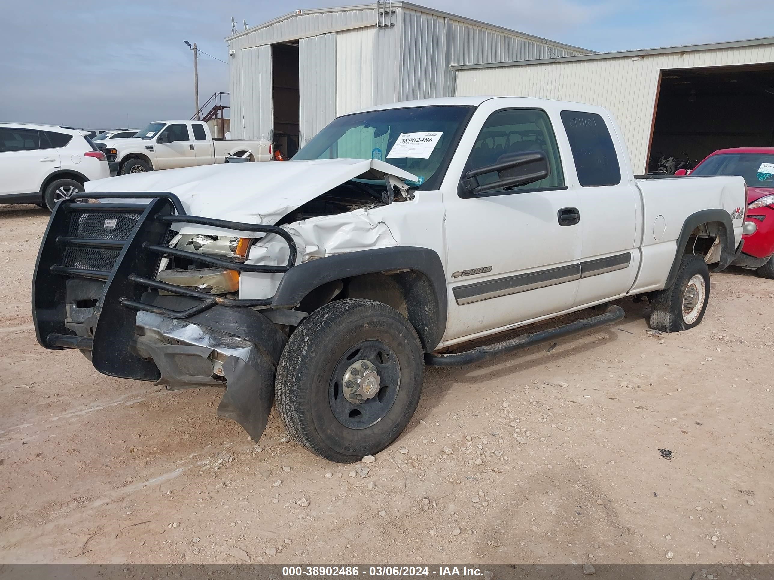 Photo 1 VIN: 1GCHK29U93E189415 - CHEVROLET SILVERADO 