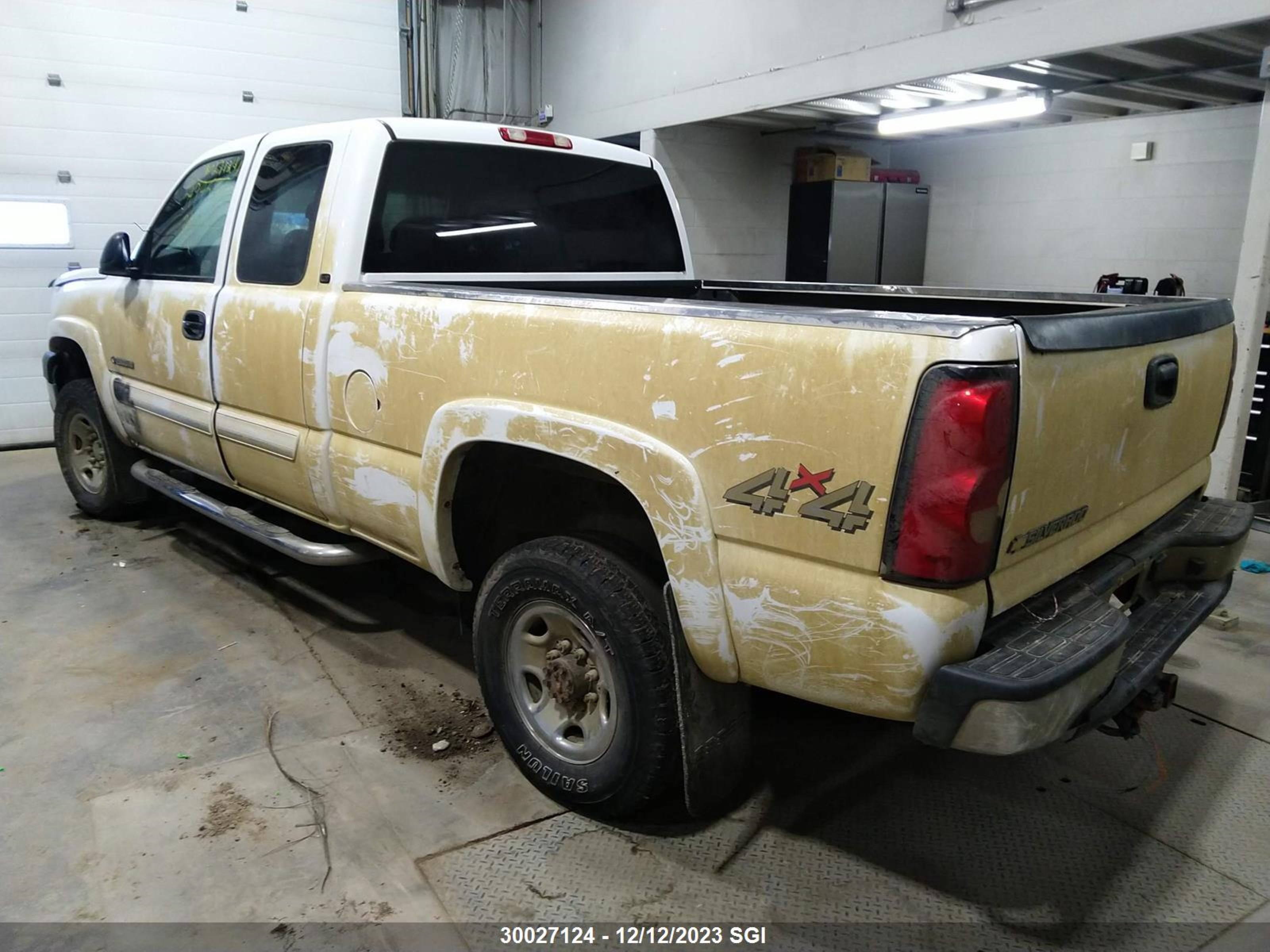 Photo 2 VIN: 1GCHK29U96E172537 - CHEVROLET SILVERADO 