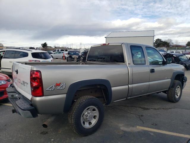 Photo 2 VIN: 1GCHK29UX3Z196222 - CHEVROLET SILVERADO 