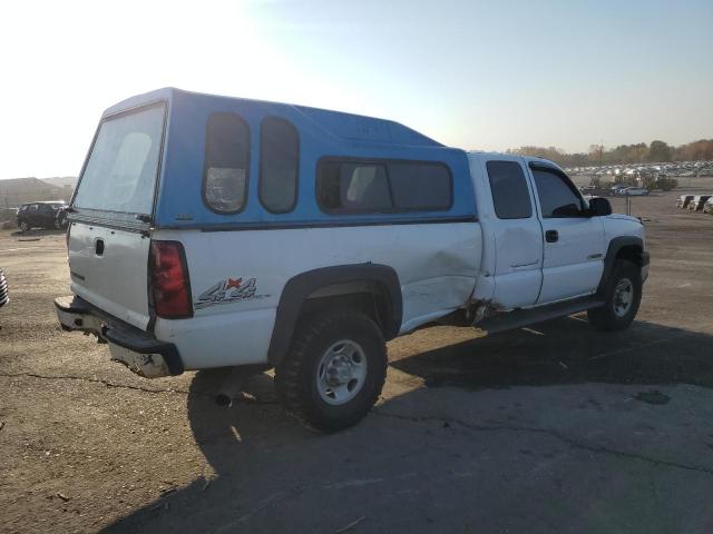 Photo 2 VIN: 1GCHK29UX4E140807 - CHEVROLET SILVERADO 