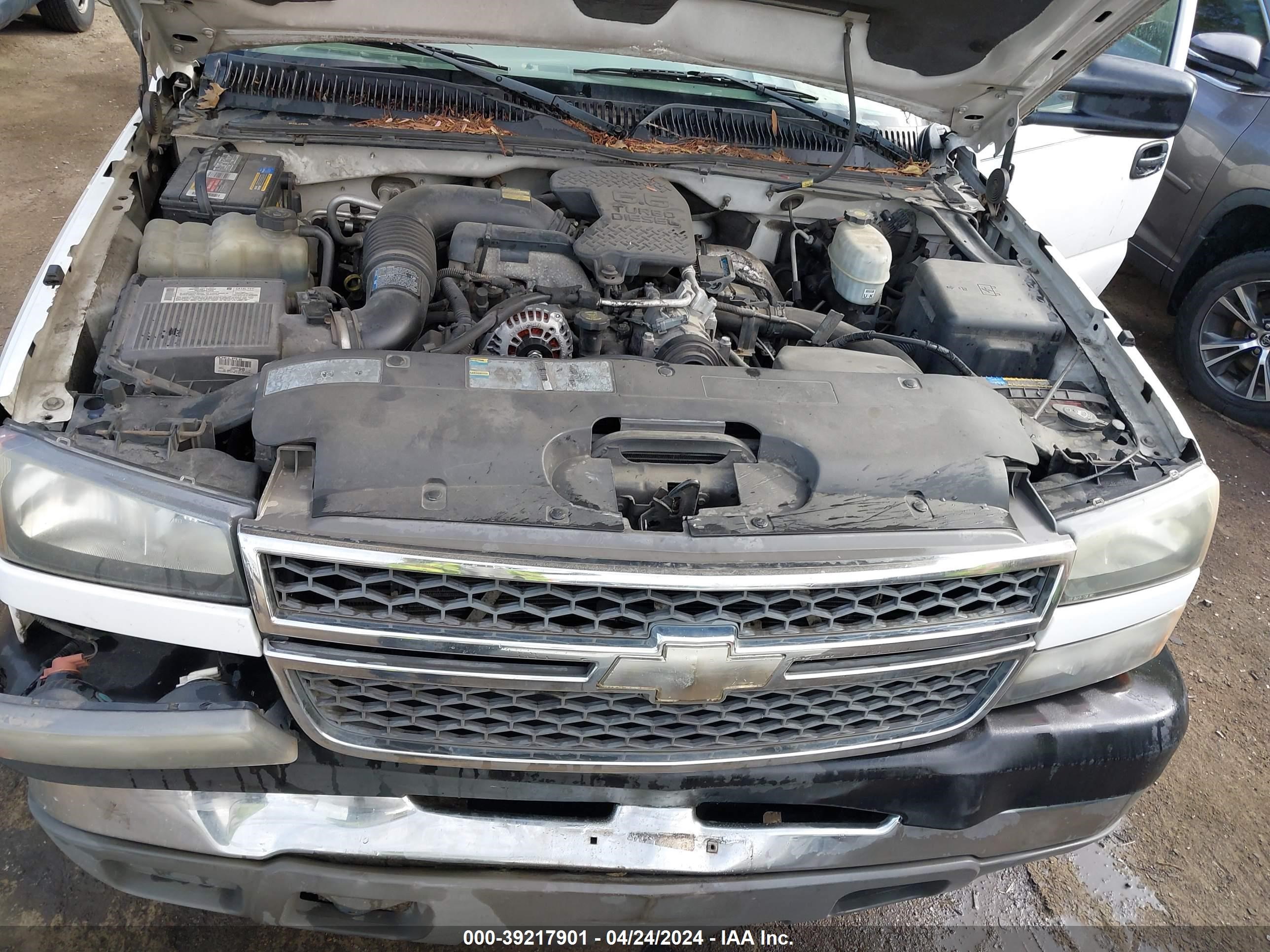 Photo 9 VIN: 1GCHK332X5F908570 - CHEVROLET SILVERADO 