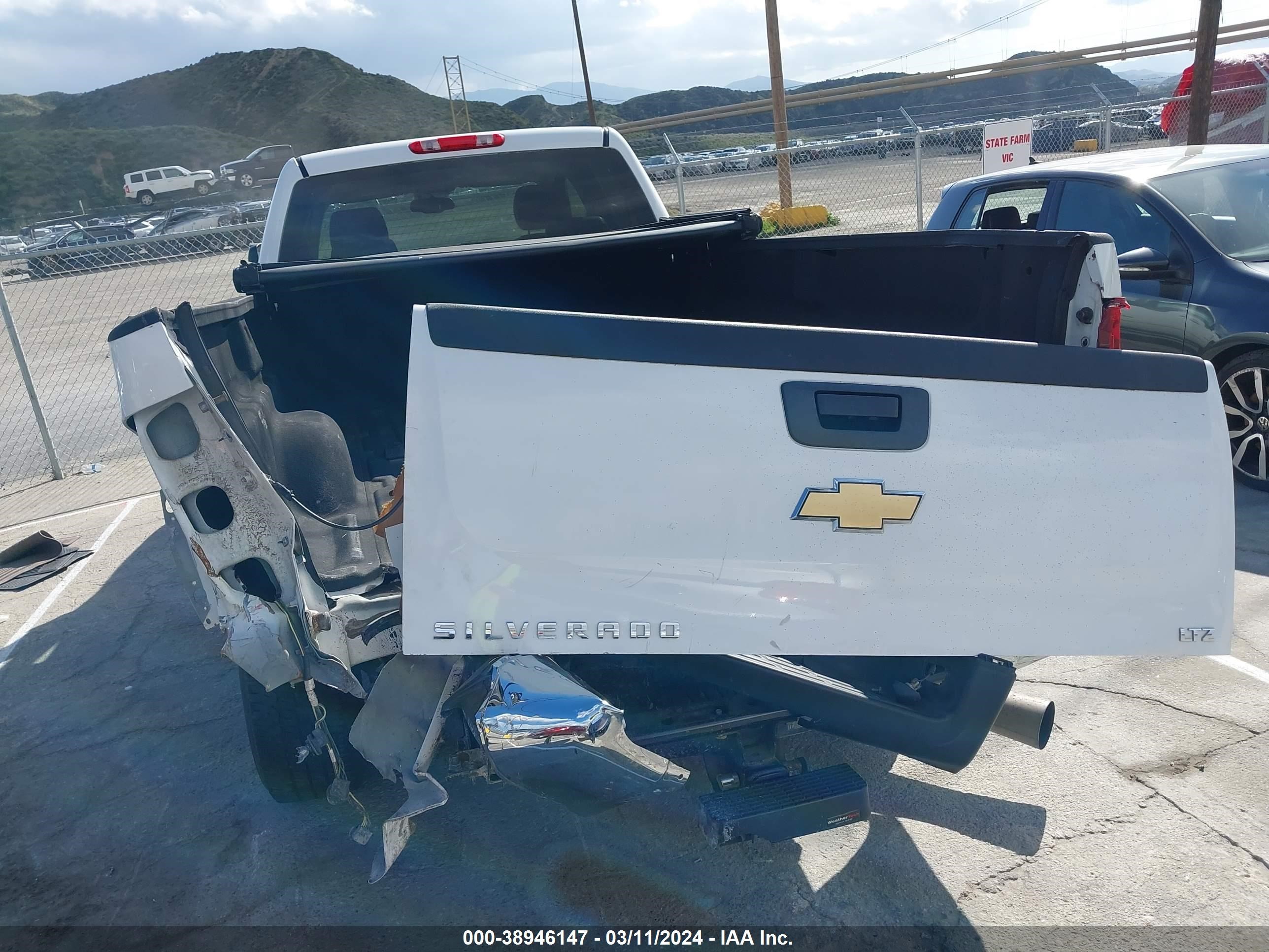 Photo 15 VIN: 1GCHK336X8F127166 - CHEVROLET SILVERADO 