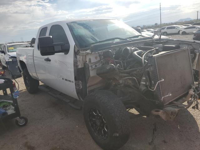 Photo 3 VIN: 1GCHK49609E157054 - CHEVROLET SILVERADO 