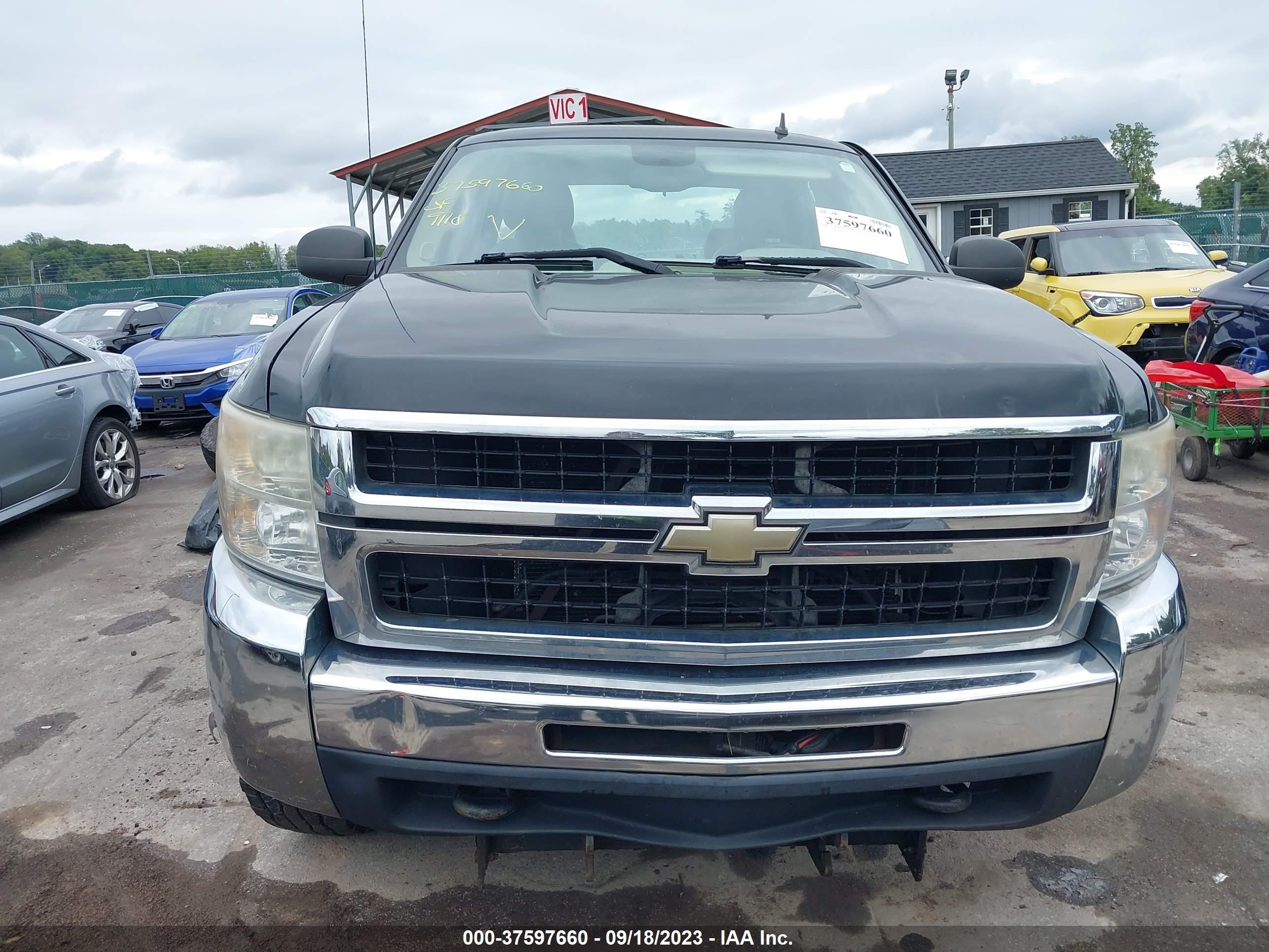 Photo 12 VIN: 1GCHK49K39E161273 - CHEVROLET SILVERADO 