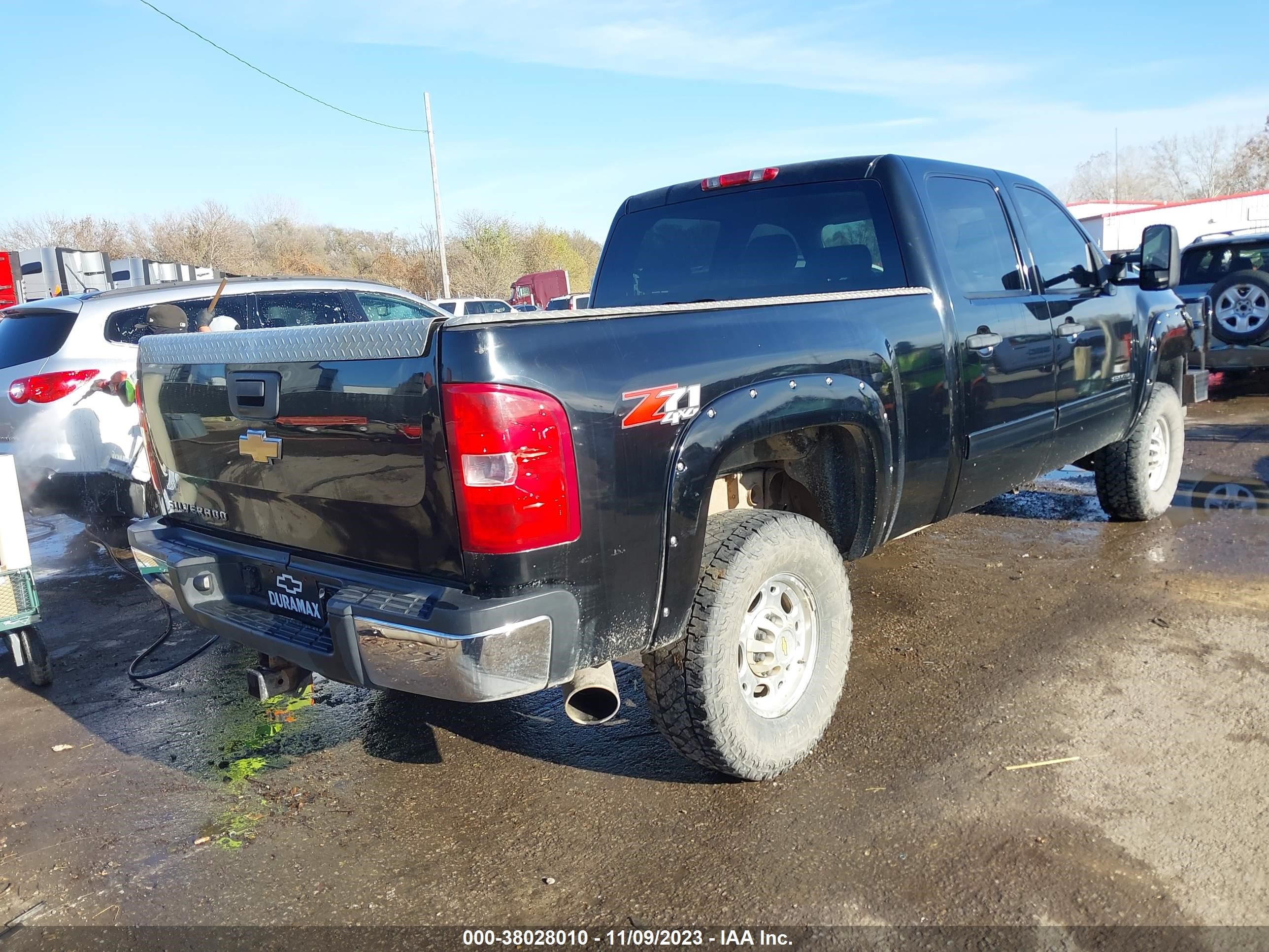 Photo 3 VIN: 1GCHK53699F147261 - CHEVROLET SILVERADO 